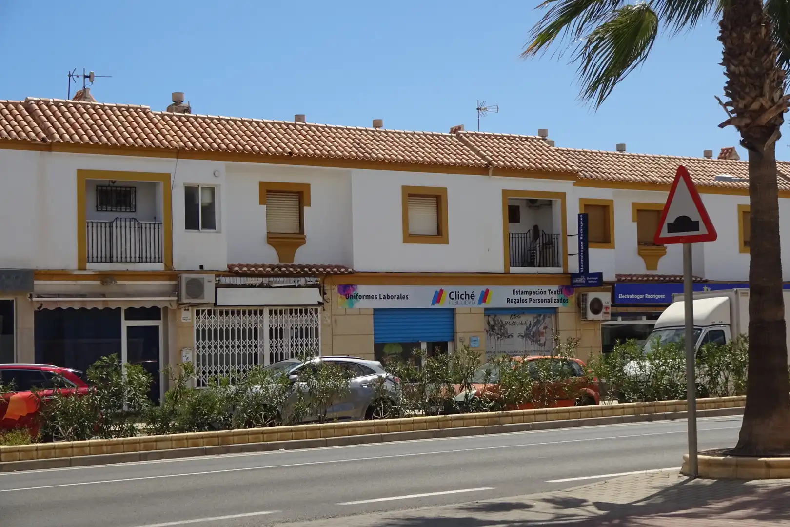 Vista exterior de Casa adosada en venta en Garrucha con Terraza, Amueblado y Piscina comunitaria