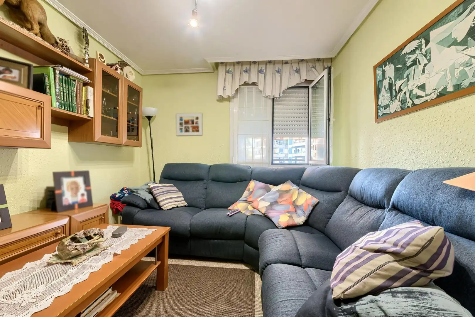 Sala de estar de Piso en venta en Barakaldo  con Calefacción, Jardín privado y Terraza