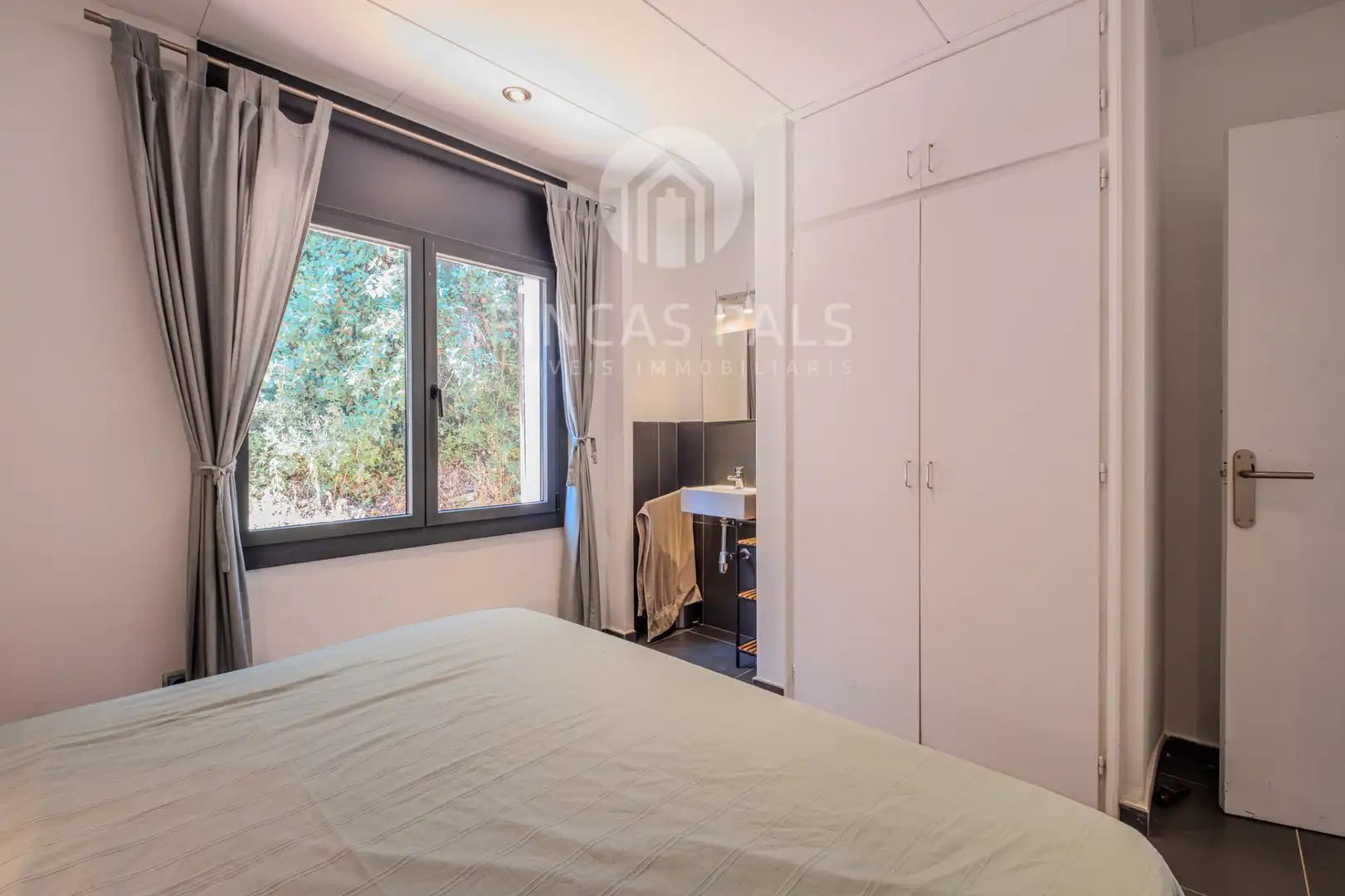 Detached house with pool for sale in Carrer de Londres 53, imagen 22