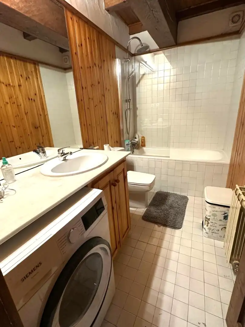 Baño de Planta baja de alquiler en Ordino con Calefacción y Jardín privado