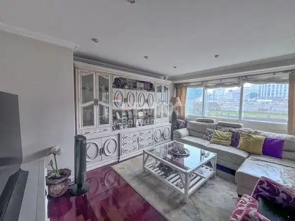 Flat with terrace for sale in Avenida de Madrid, imagen 2