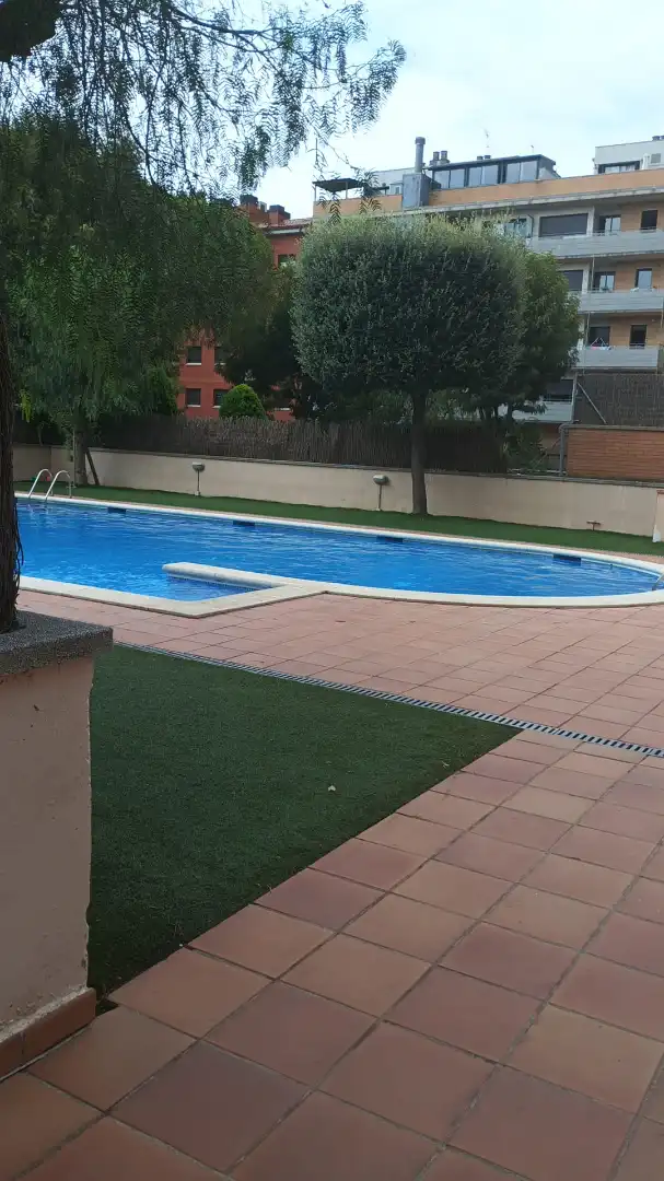 Schwimmbecken von Wohnung zur Miete in Castelldefels mit Klimaanlage, Heizung und Terrasse
