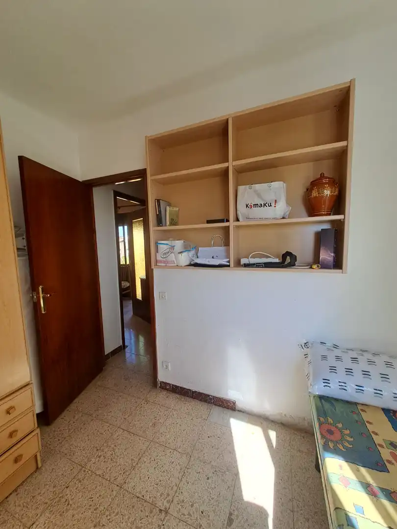 Wohnung zur Miete in Vilanova i la Geltrú mit Möbliert, Ofen und Waschmaschine