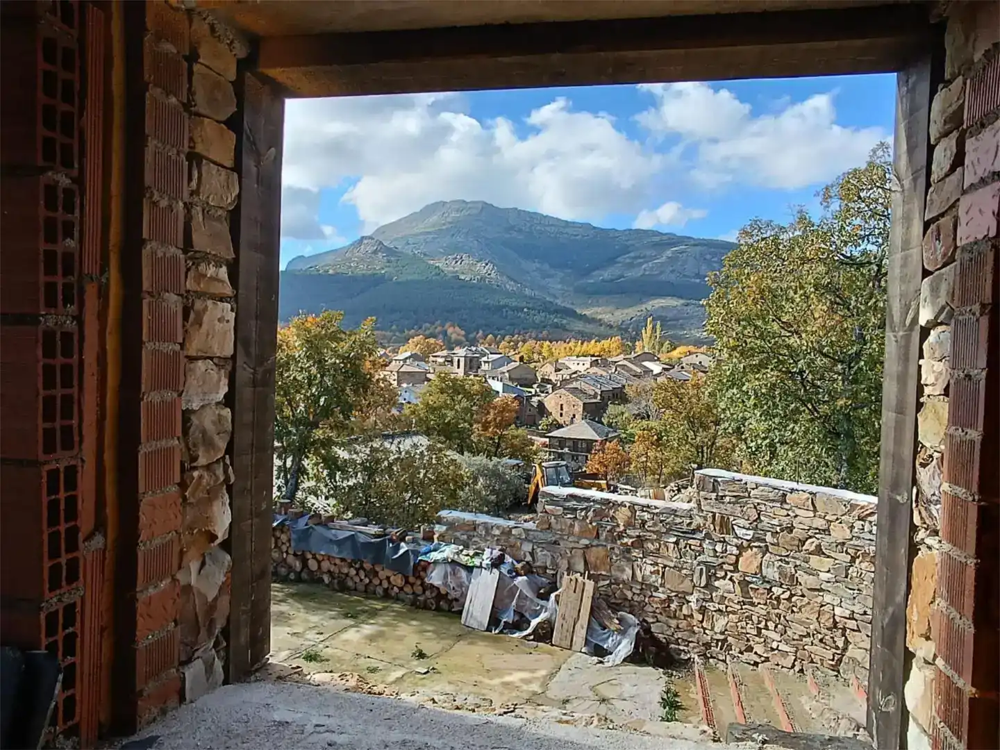 Vista exterior de Finca rústica en venda en Valverde de los Arroyos, Guadalajara