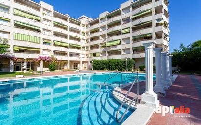 Swimming pool of Flat for sale in Salou  with Heating, Private garden and Terrace