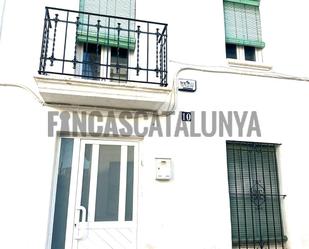 Vista exterior de Casa o xalet en venda en Cubelles amb Jardí privat i Terrassa