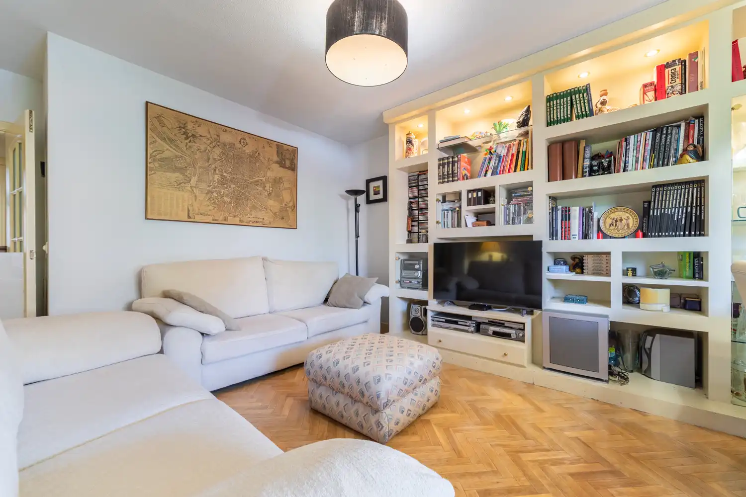 Sala d'estar de Pis en venda en Las Rozas de Madrid amb Aire condicionat, Calefacció i Parquet