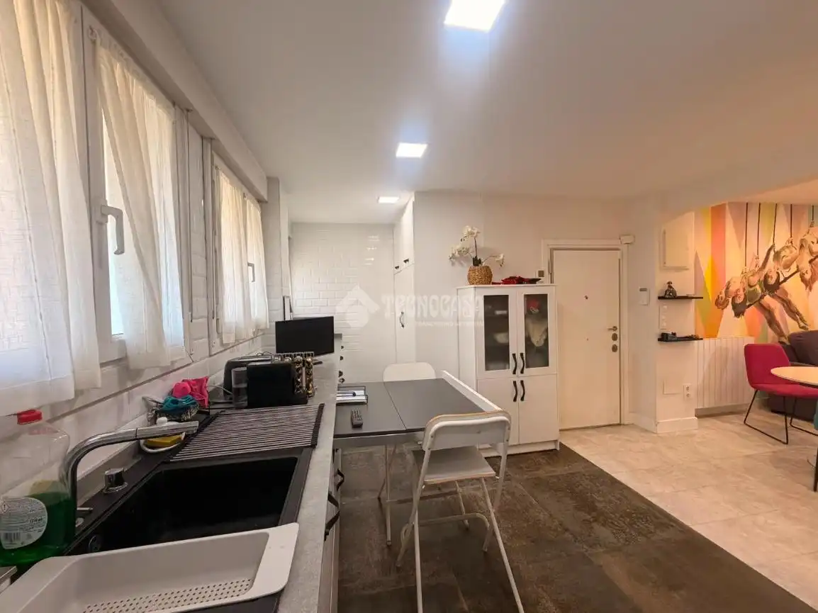 Cocina de Piso en venta en Bilbao  con Calefacción, Amueblado y Balcón
