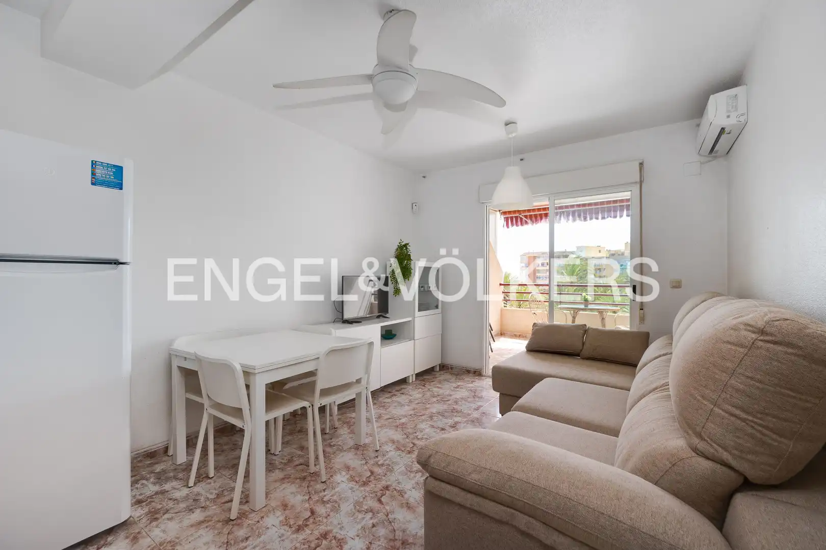 Sala d'estar de Pis en venda en Torrevieja amb Aire condicionat, Calefacció i Terrassa