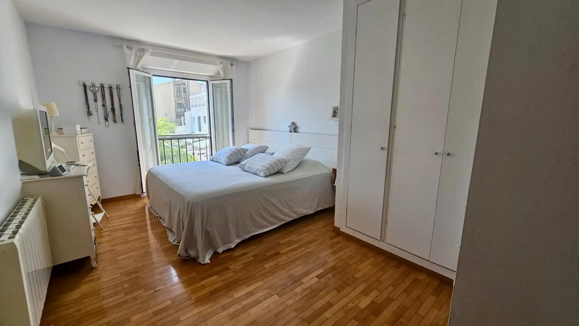 Habitación de Casa o chalet en venta en Calella con Aire acondicionado, Calefacción y Jardín privado