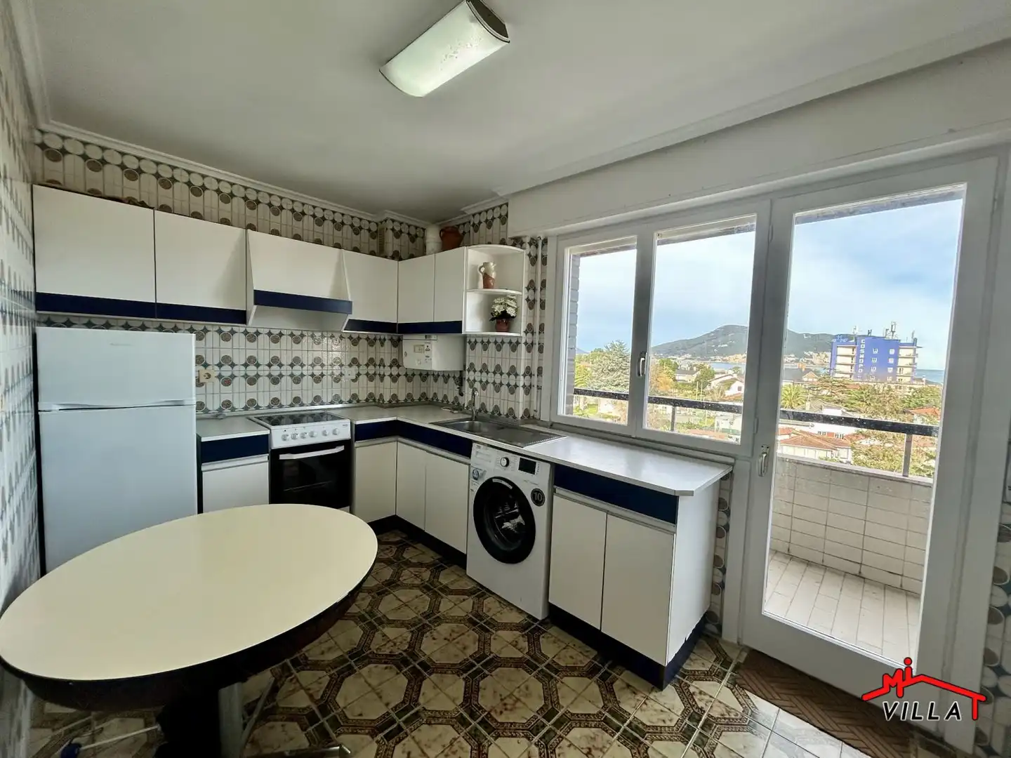 Kitchen of Flat for sale in Laredo  with Terrace