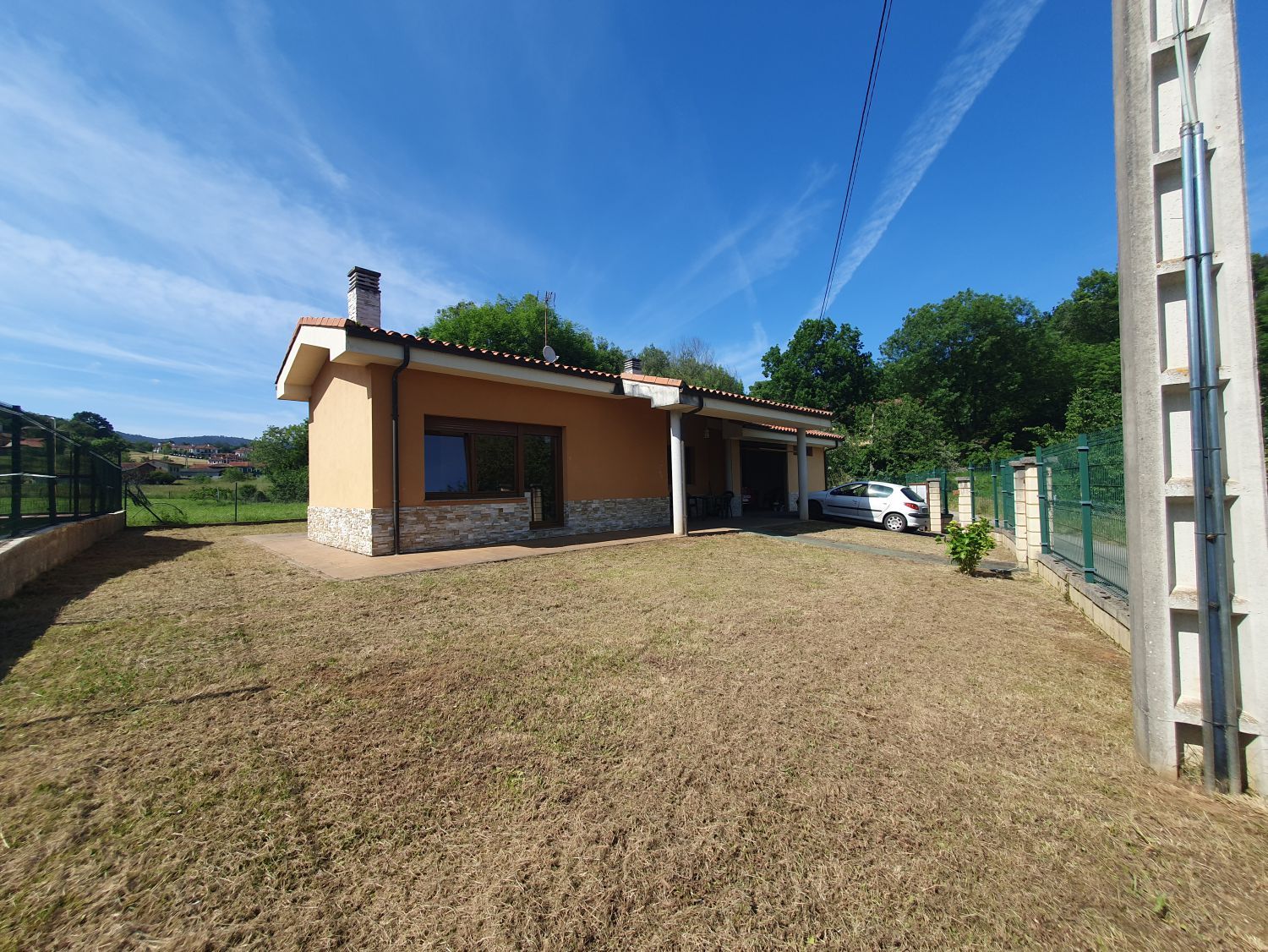 Exterior view of House or chalet for sale in Las Regueras    with Heating, Terrace and Storage room