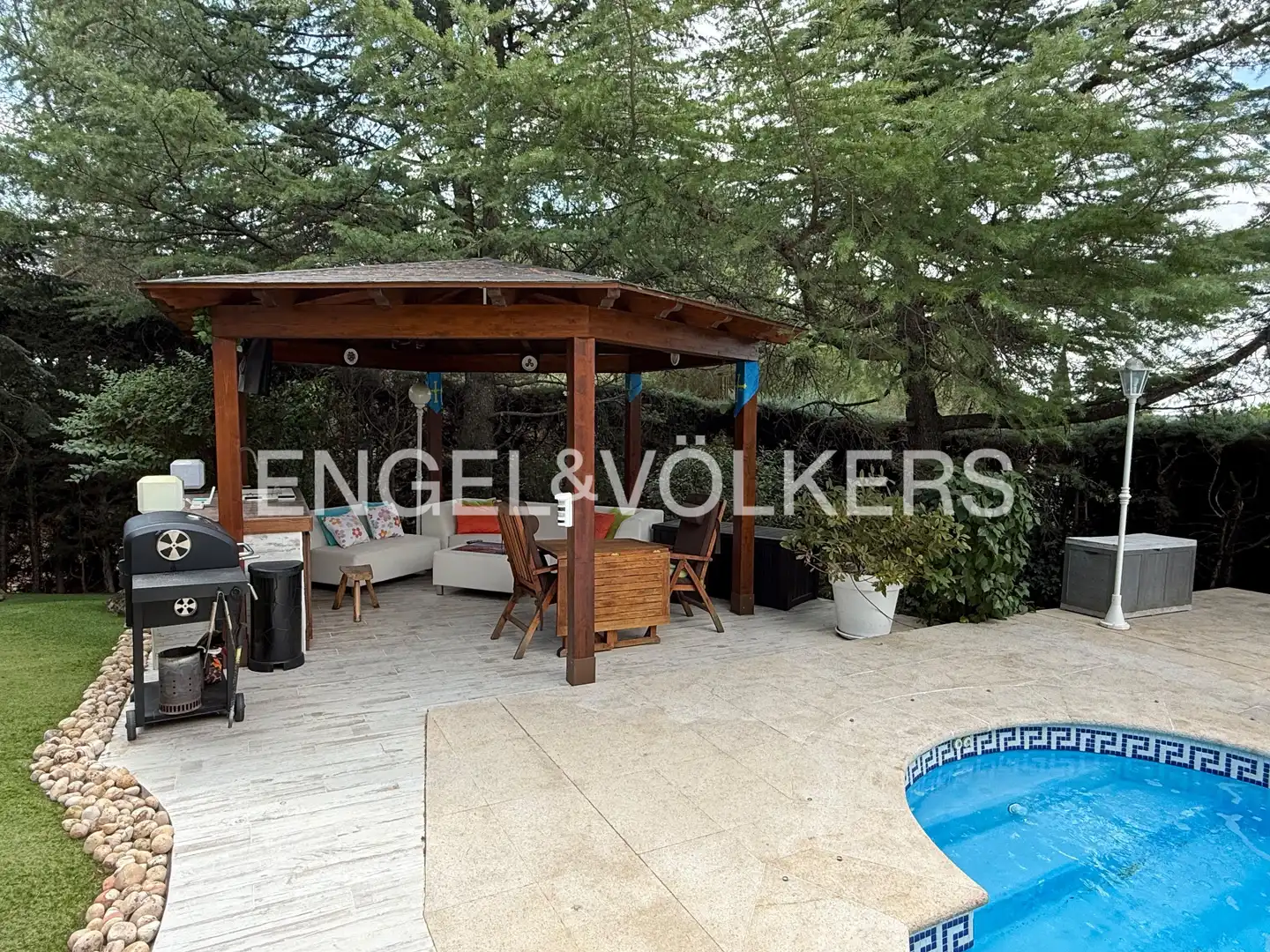 Terrassa de Casa o xalet en venda en Galapagar amb Aire condicionat, Calefacció i Jardí privat