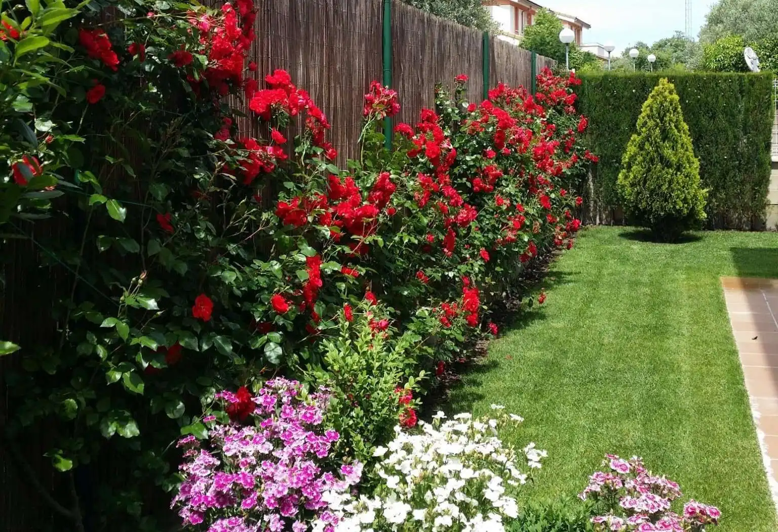 Garden of Houses for sale in Siétamo  with Air Conditioner, Heating and Private garden