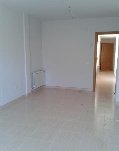 Piso en venta en C/ Báscula, Poblete