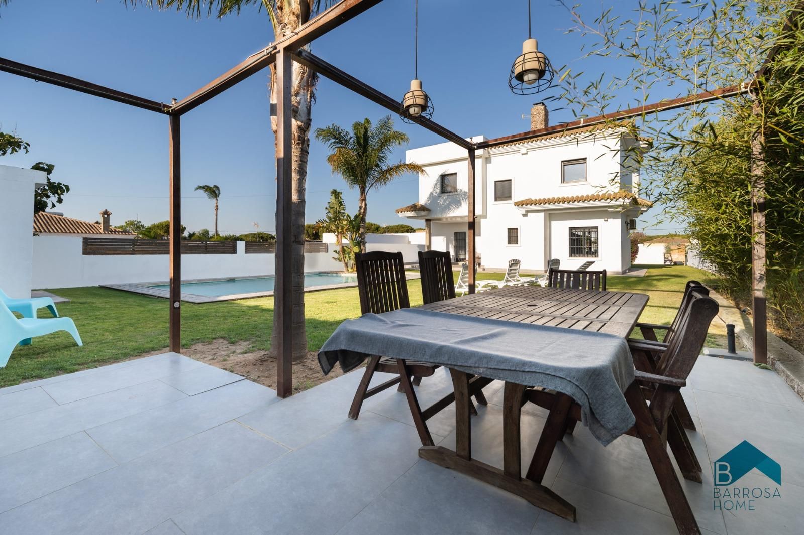 Jardí de Casa o xalet de lloguer en Chiclana de la Frontera amb Aire condicionat, Jardí privat i Terrassa