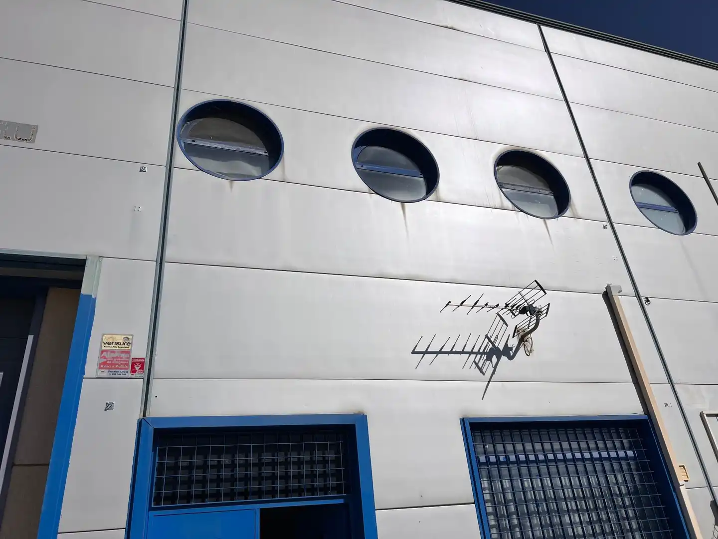 Vista exterior de Nave industrial en venta en Camas