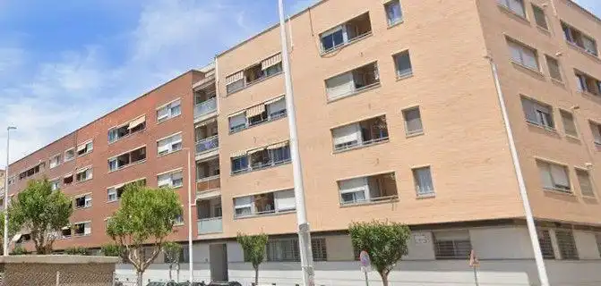 Vista exterior de Piso en venta en Catarroja con Aire acondicionado, Trastero y Horno