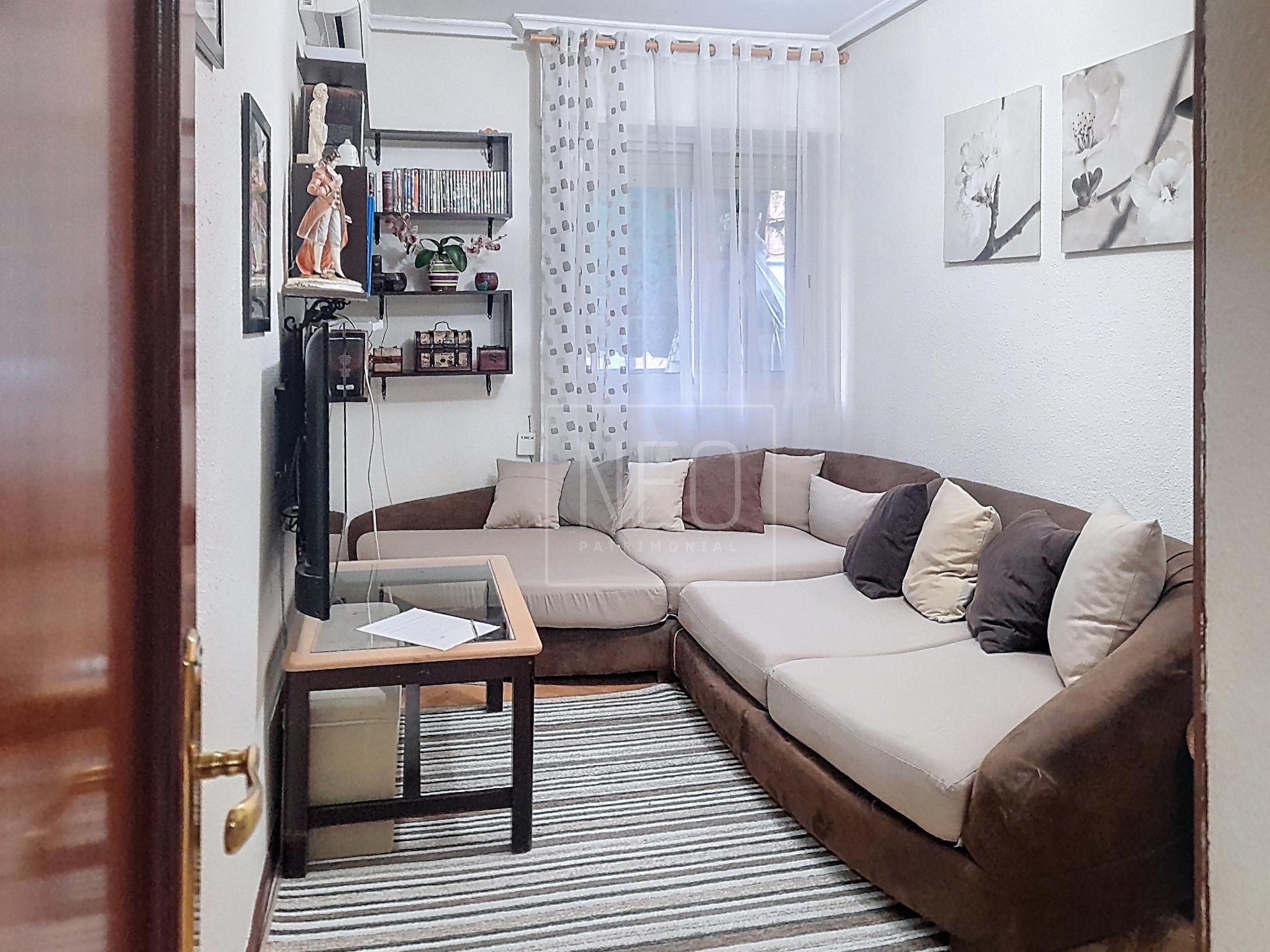 Sala d'estar de Pis en venda en  Madrid Capital amb Aire condicionat, Calefacció i Terrassa