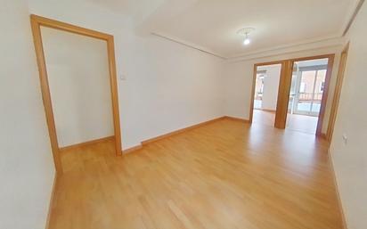 Flat to rent in L'Hort de Senabre