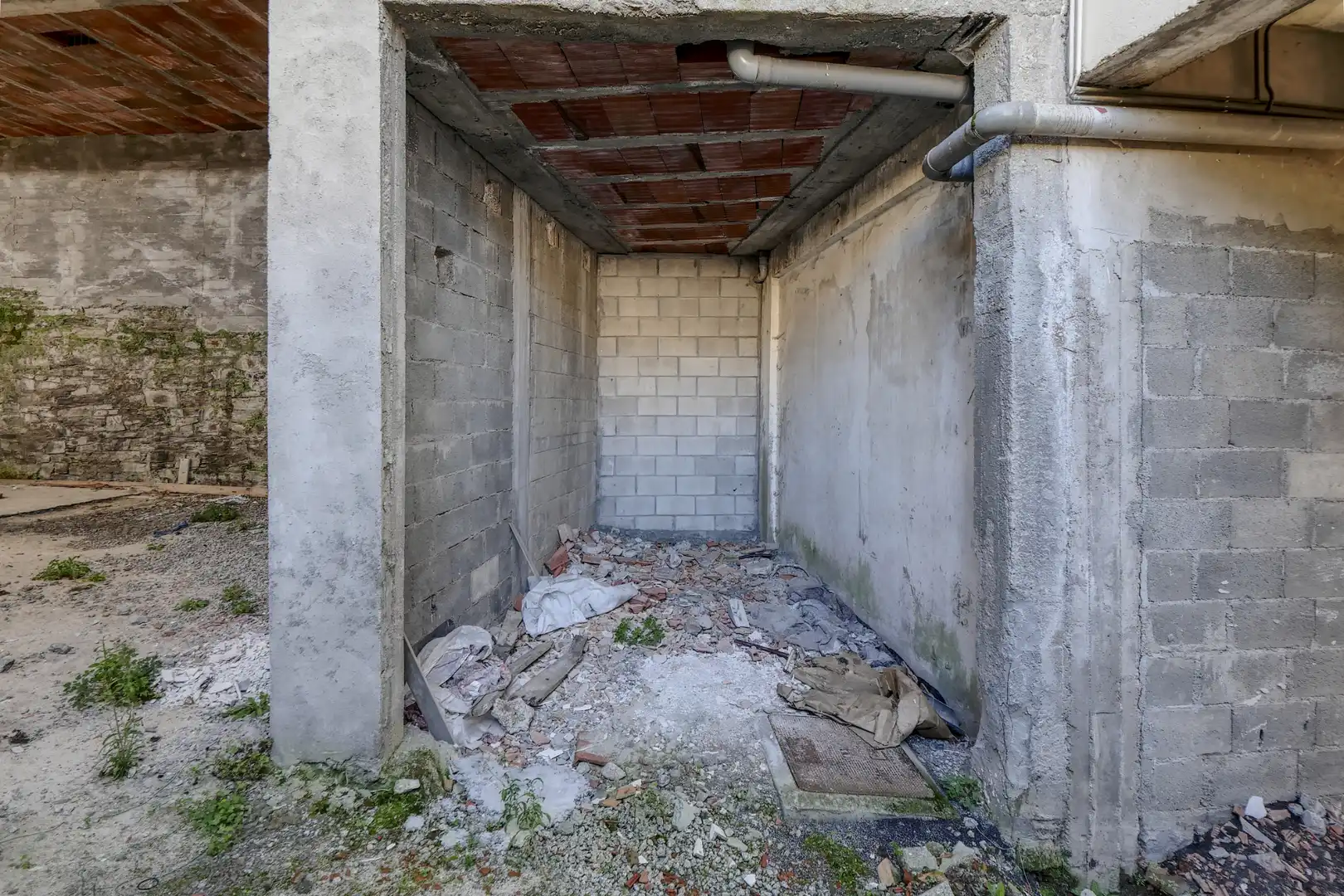 Industrial buildings for sale in Miño