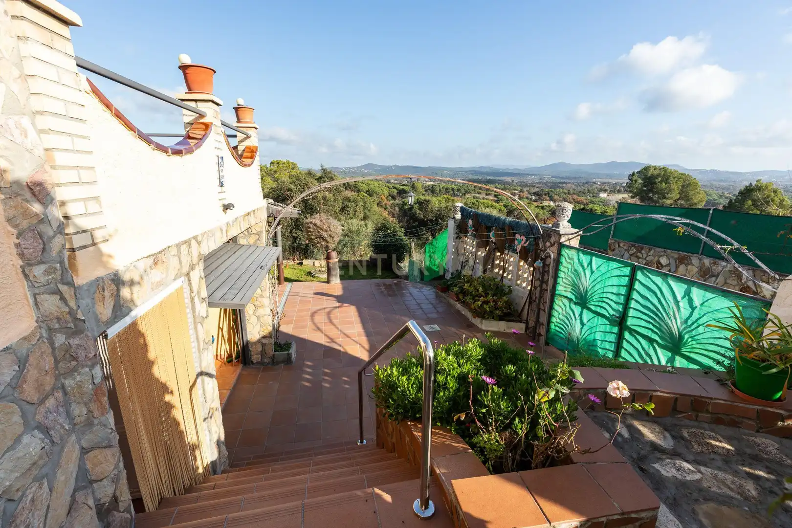 Terrassa de Casa o xalet en venda en Fogars de la Selva amb Jardí privat