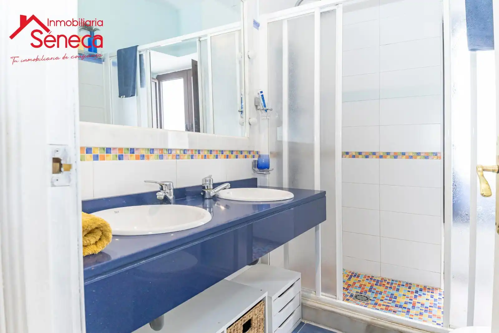 Bany de Casa o xalet en venda en Córdoba amb Aire condicionat, Calefacció i Terrassa