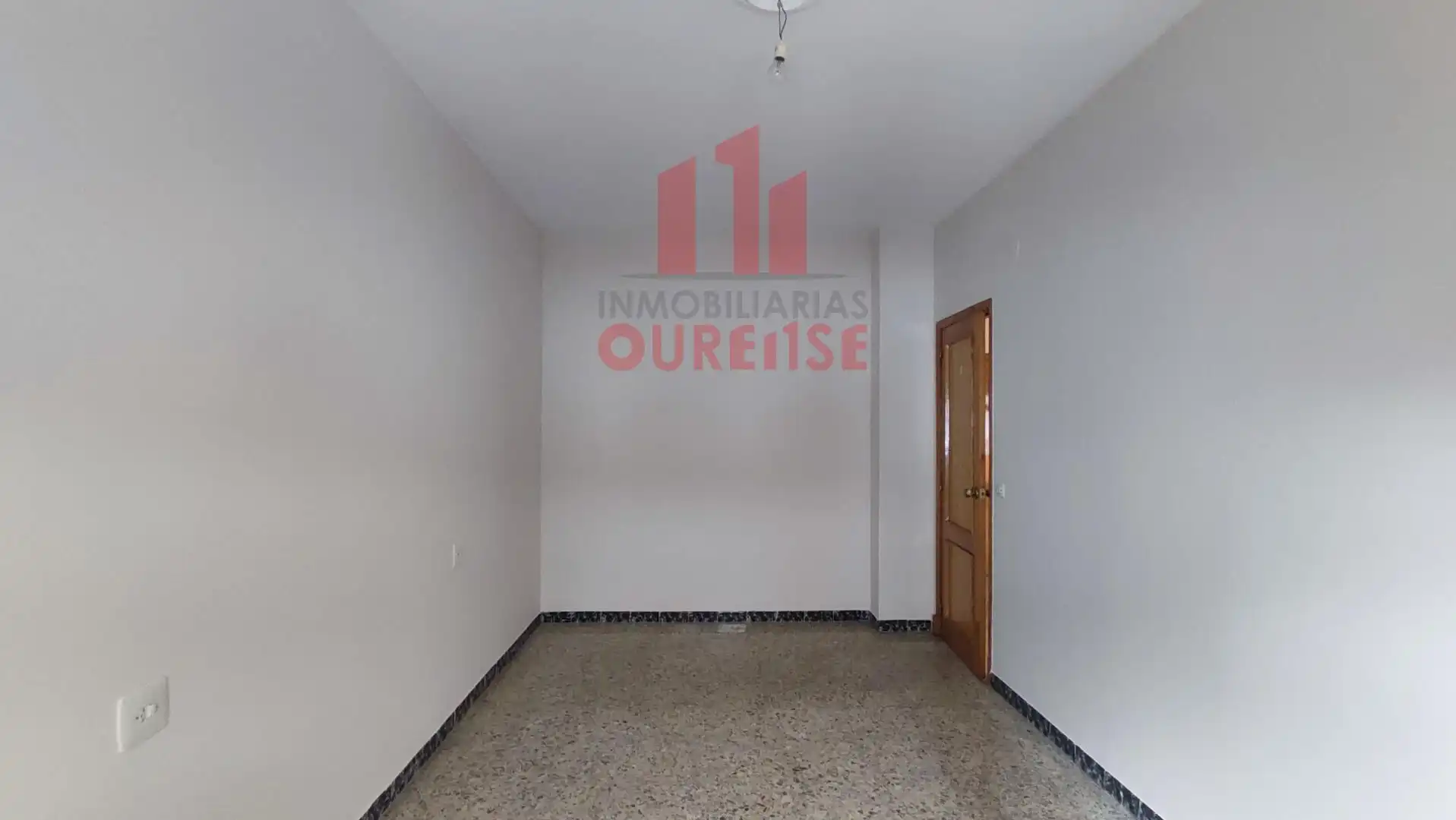 Vista exterior de Pis de lloguer en Ourense Capital  amb Calefacció, Moblat i Balcó