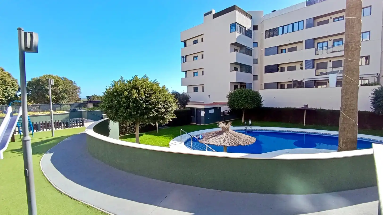 Piscina de Ático de alquiler en El Puerto de Santa María