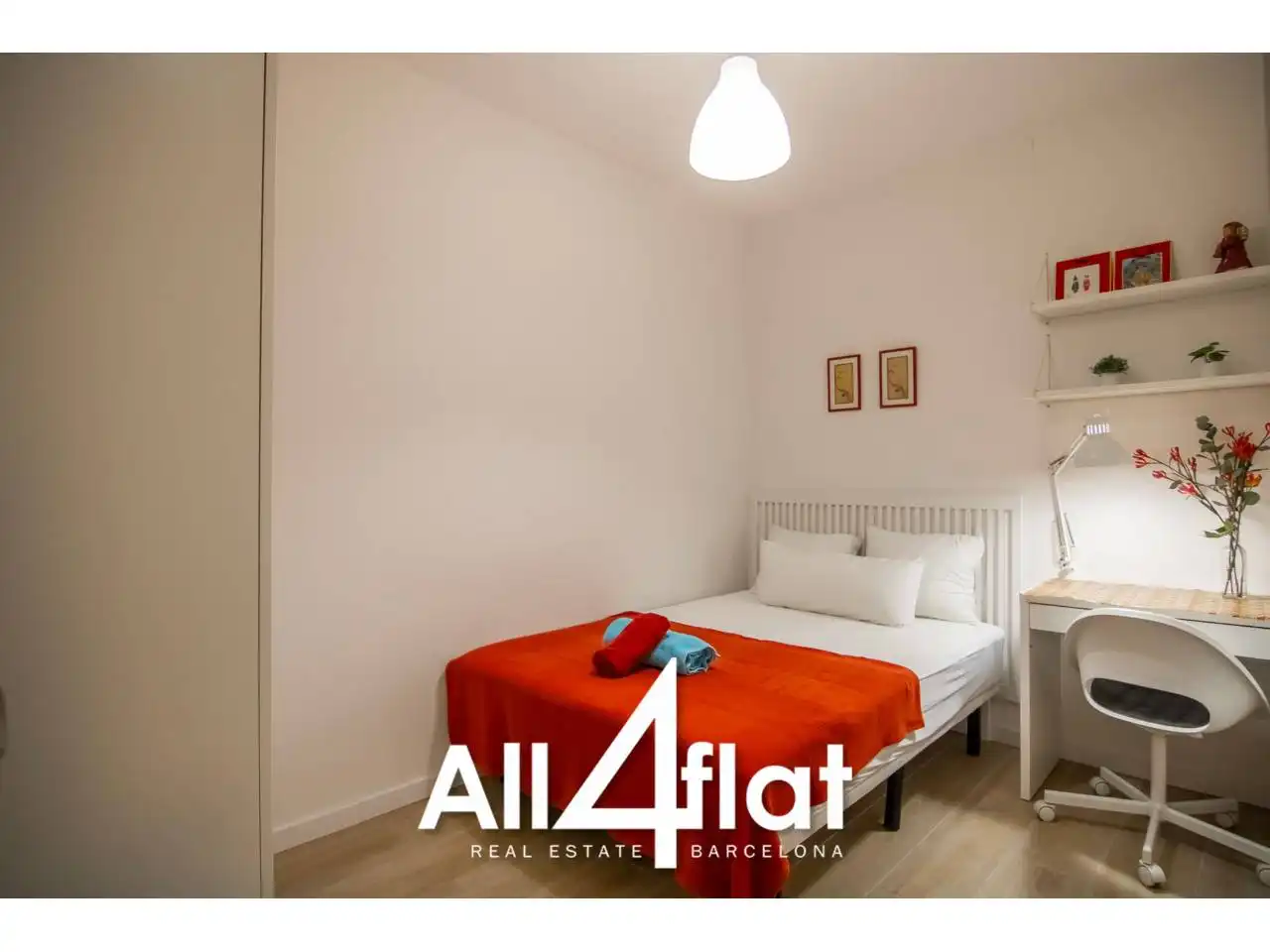 Bedroom of Flat for rent in Barcelona  with Furnished and Alarm