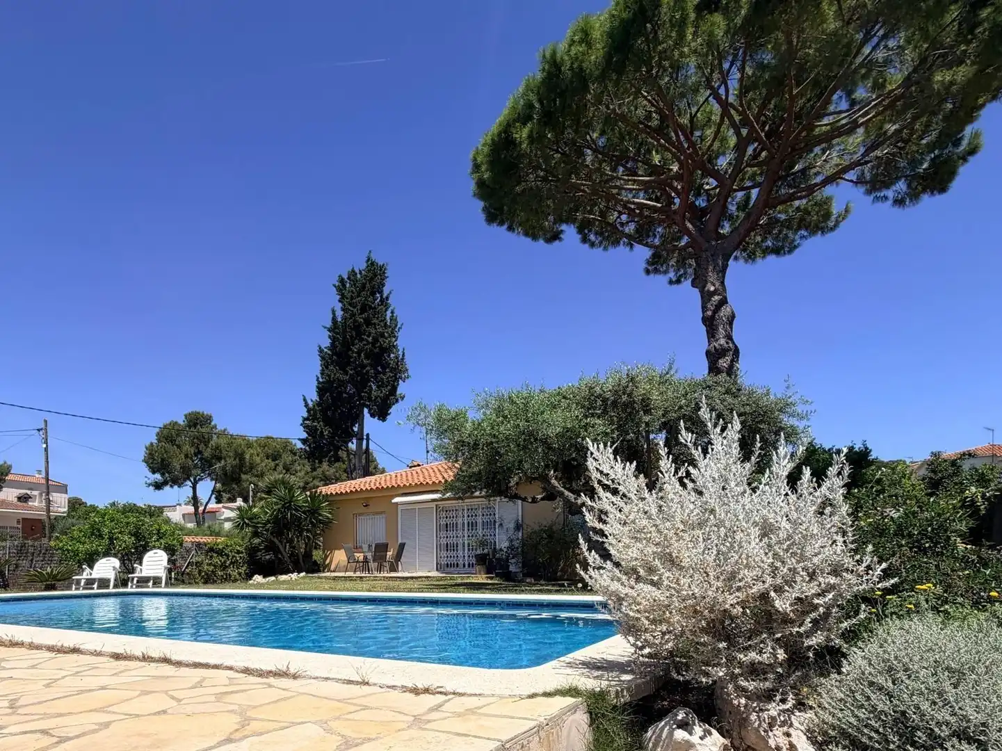 Piscina de Casa o xalet en venda en Cunit amb Calefacció, Jardí privat i Piscina