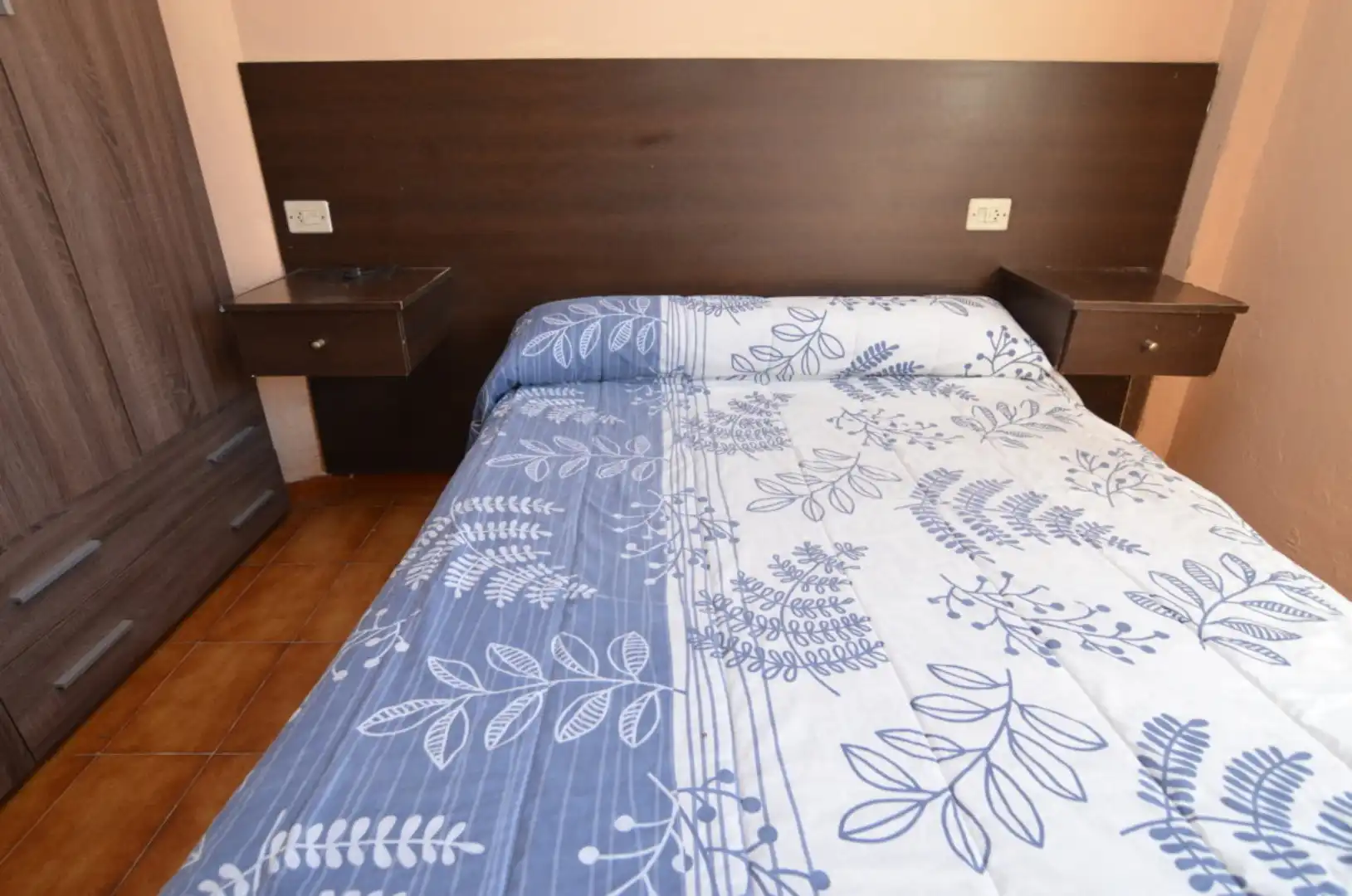 Habitación de Casa o chalet en venta en Coirós con Trastero, Balcón y Internet