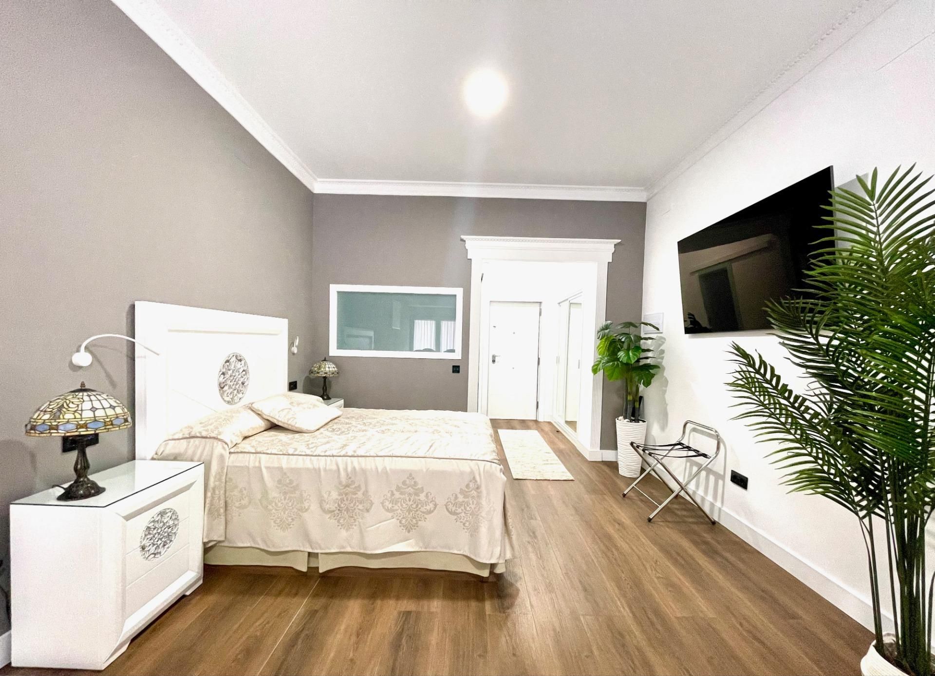 Bedroom of Study for sale in Torremolinos  with Air Conditioner, Heating and Private garden