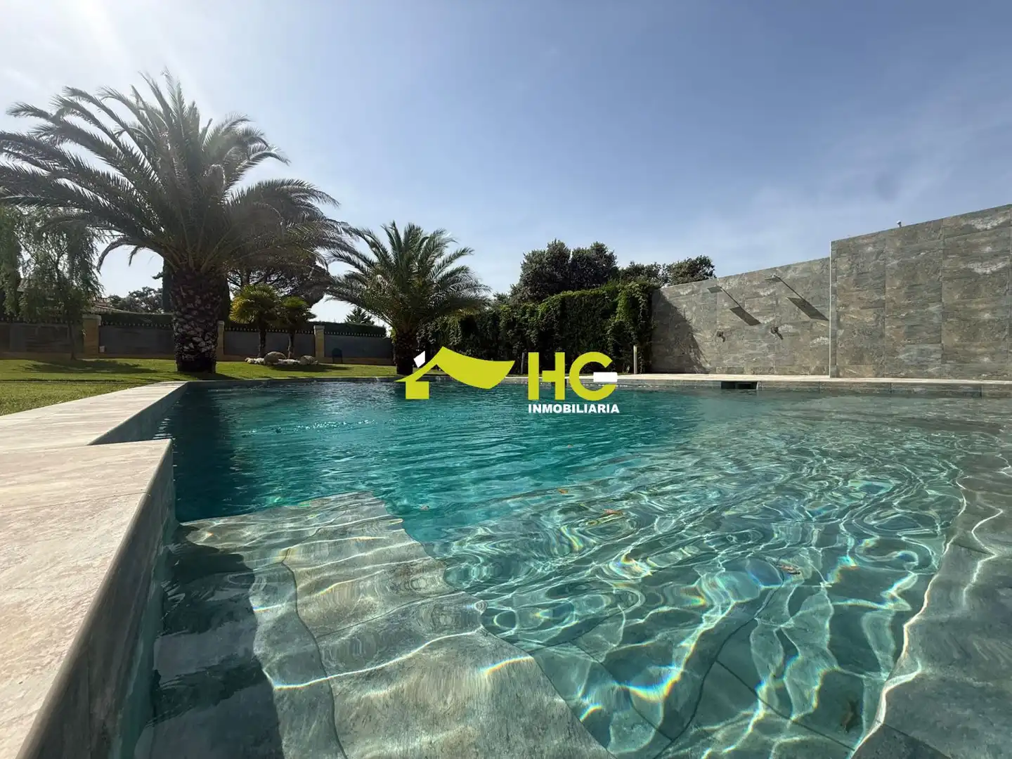 Piscina de Estudio de alquiler en Villaviciosa de Odón con Aire acondicionado, Calefacción y Amueblado