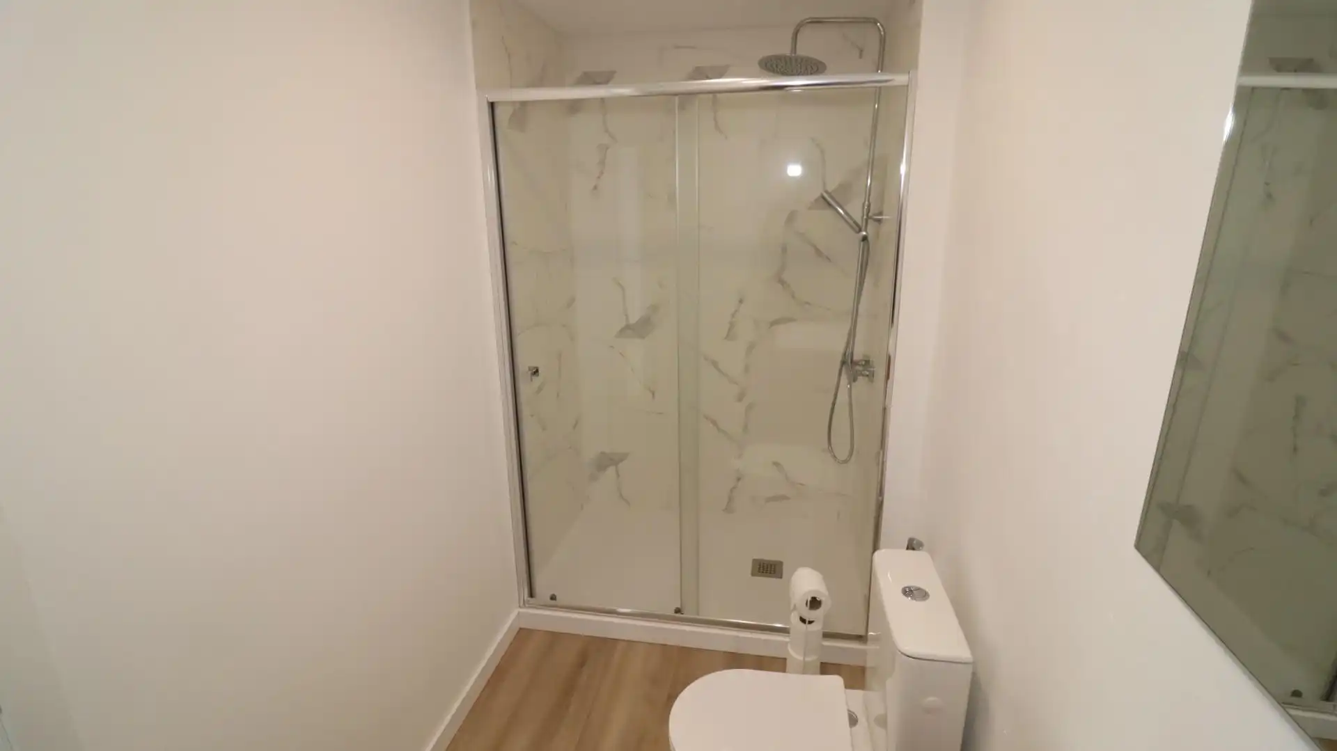 Baño de Casa o chalet de alquiler en Alcanar con Parquet y Terraza