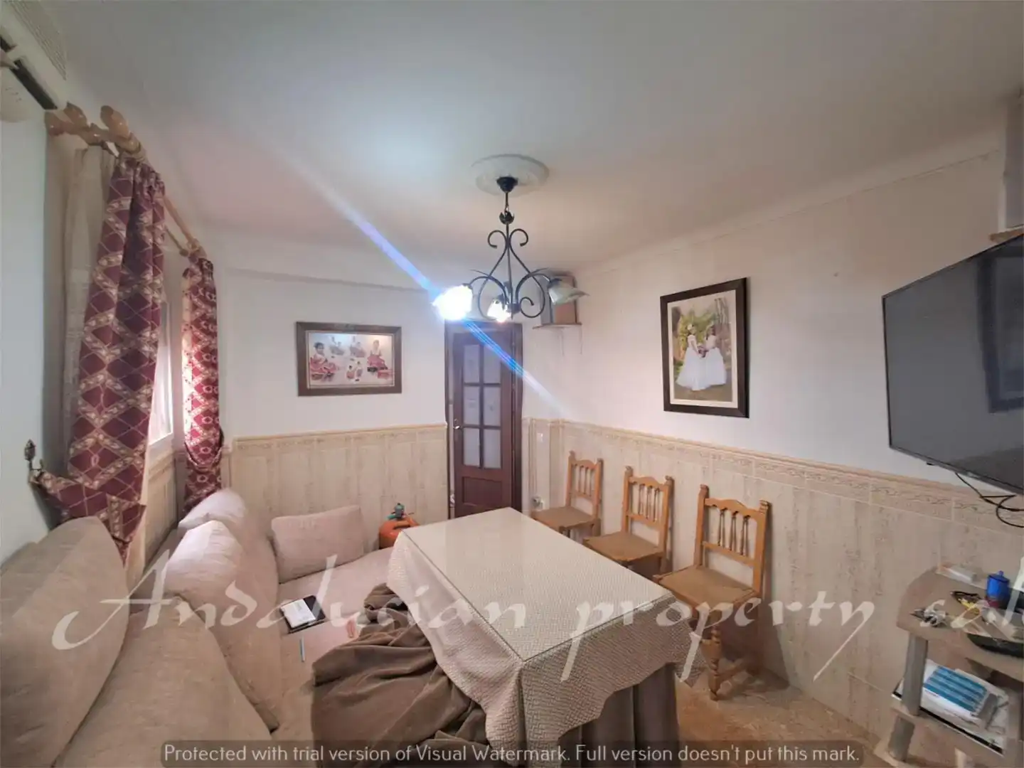 Menjador de Casa adosada en venda en Cuevas de San Marcos amb Balcó