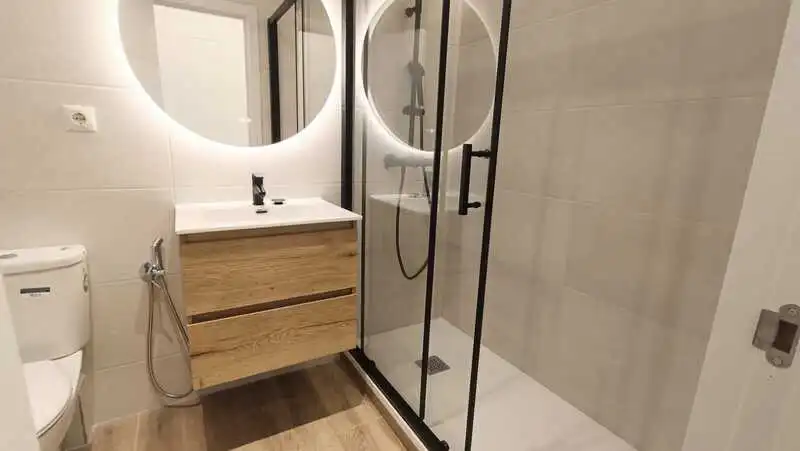 Bathroom of Flat for sale in Madrid  with Heating