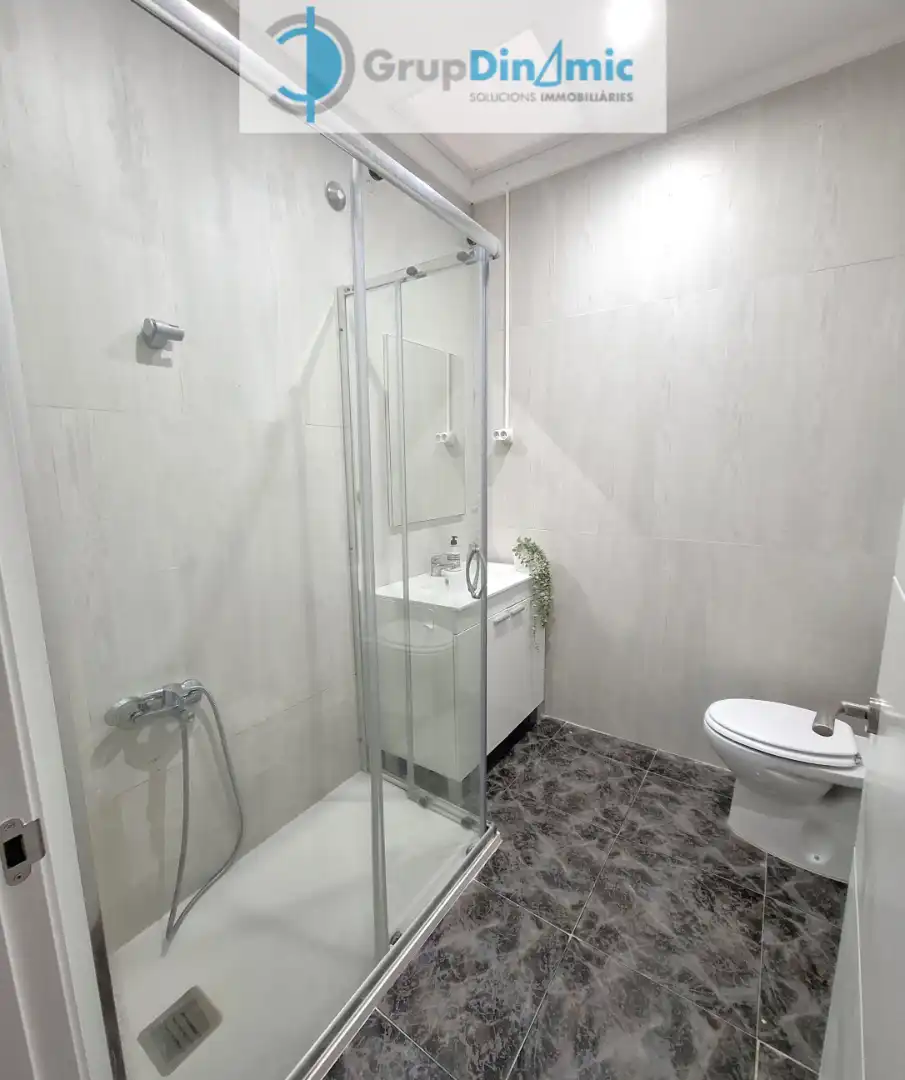 Baño de Casa adosada en venta en Palamós con Jardín privado, Amueblado y Horno