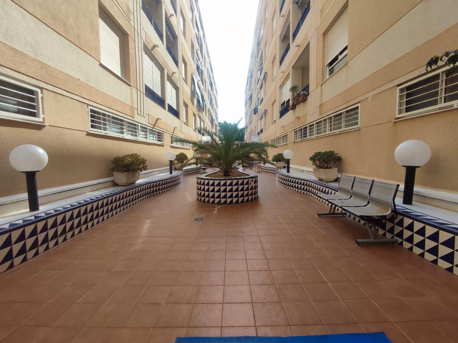Apartament en venda a Calle GINER DE LOS RIOS, Las Viñas, Guardamar del Segura