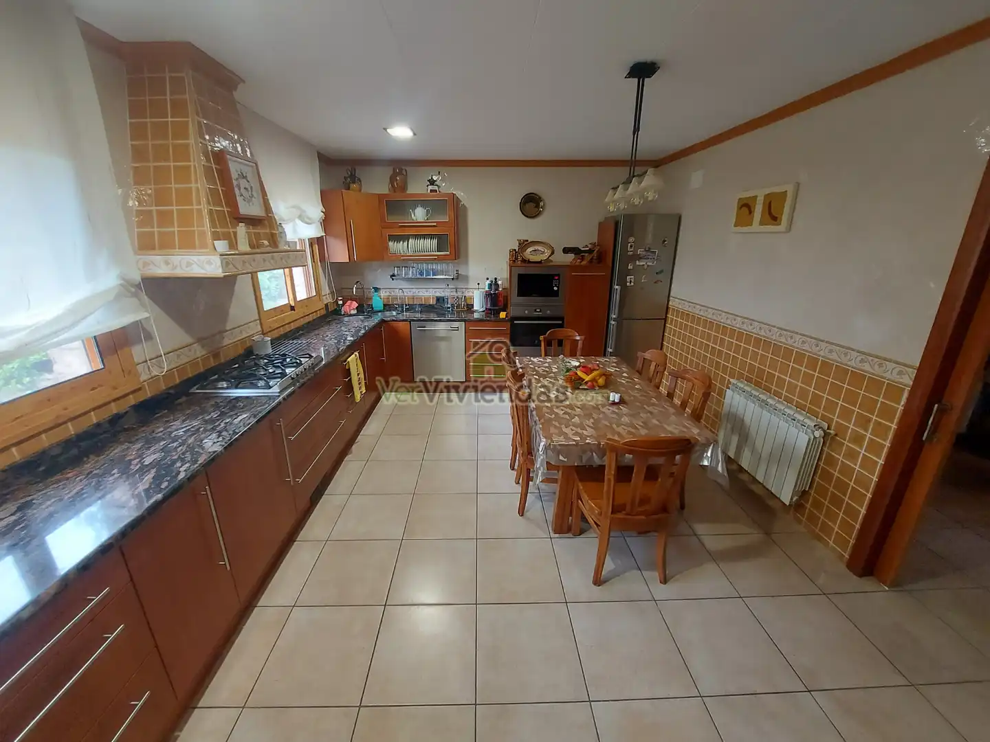 Cuina de Casa o xalet en venda en Vallirana amb Aire condicionat, Calefacció i Jardí privat