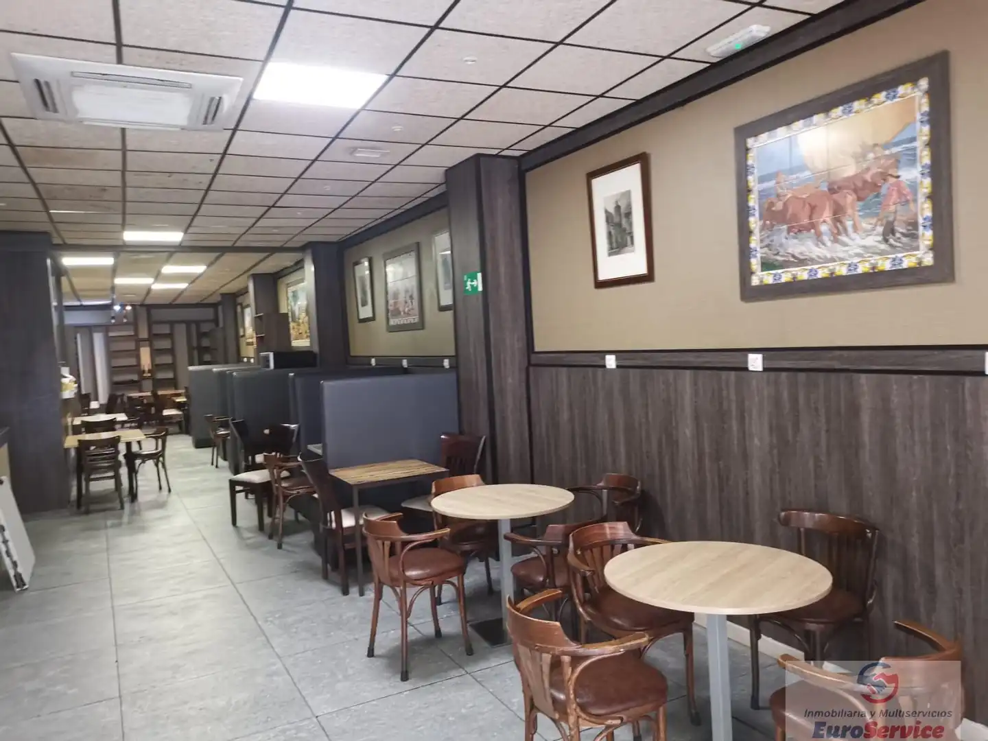 Local en venta en Valencia con Aire acondicionado y Amueblado