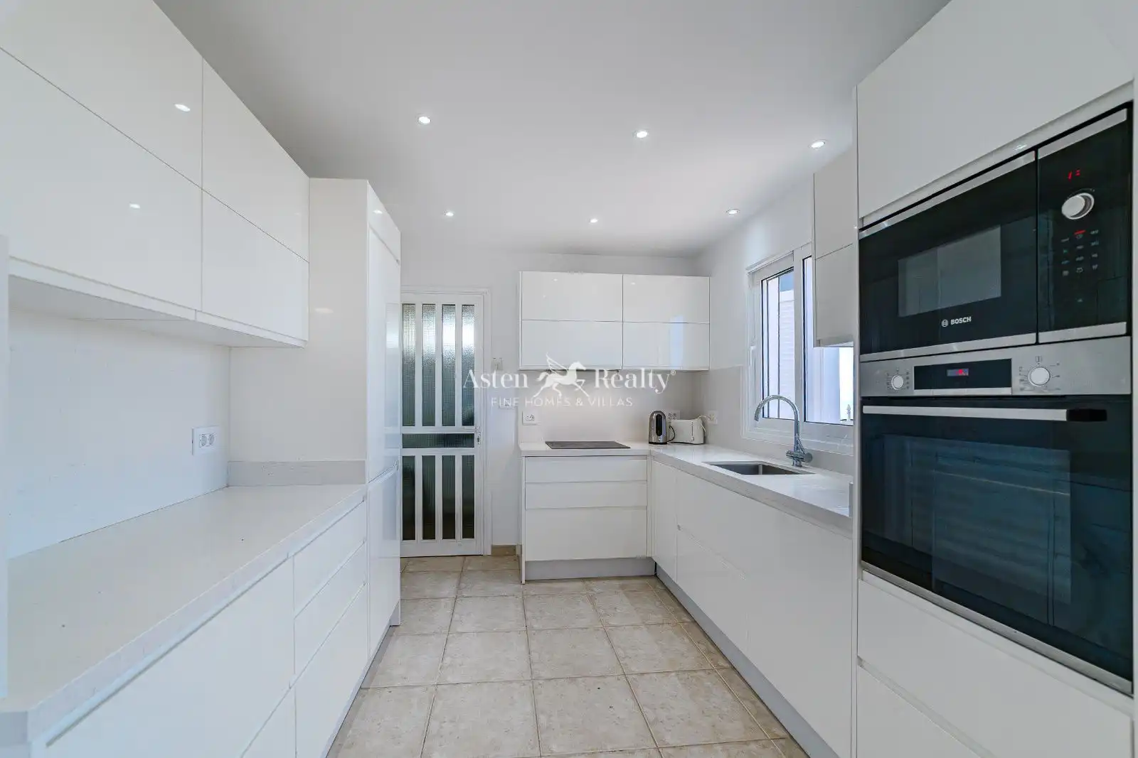 Cocina de Casa o chalet en venta en Santiago del Teide con Terraza, Piscina y Amueblado