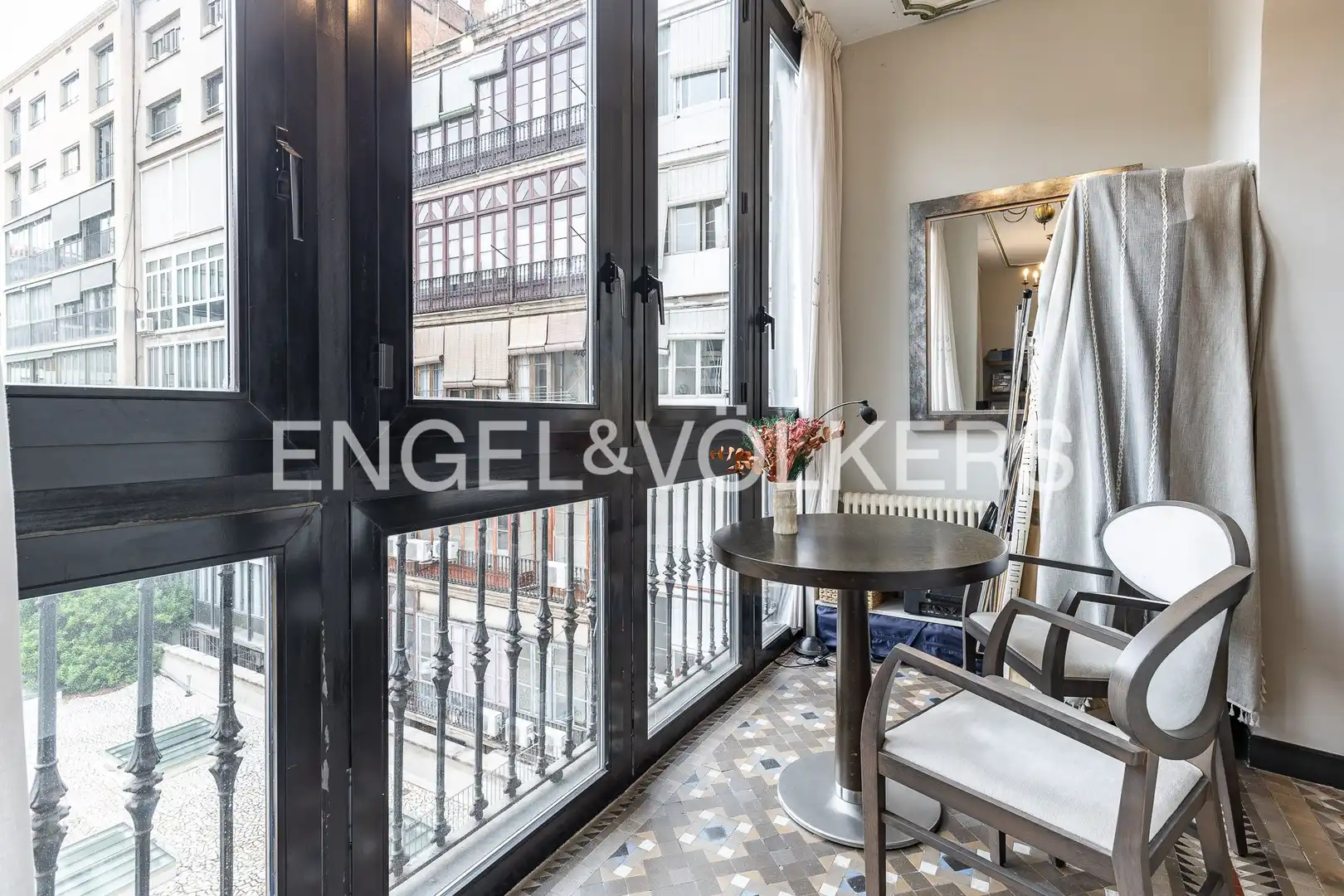 Terraza de Piso en venta en Eixample