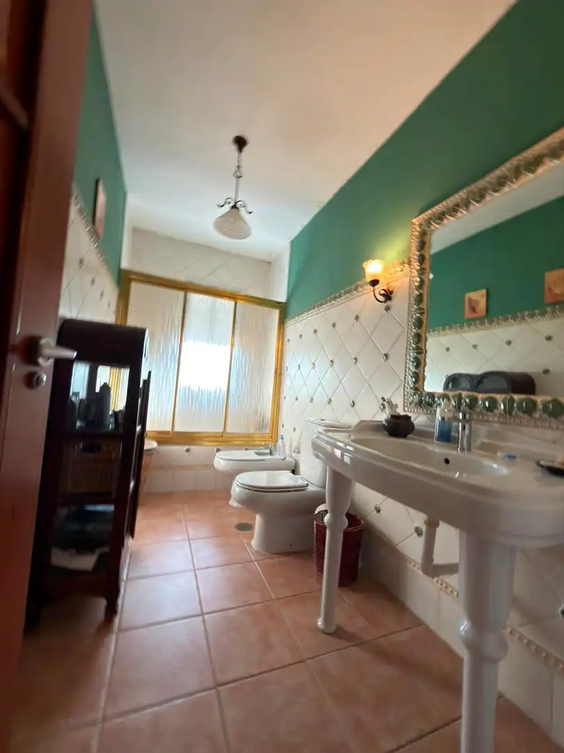 Bathroom of Houses for sale in Ontígola  with Air Conditioner, Heating and Private garden