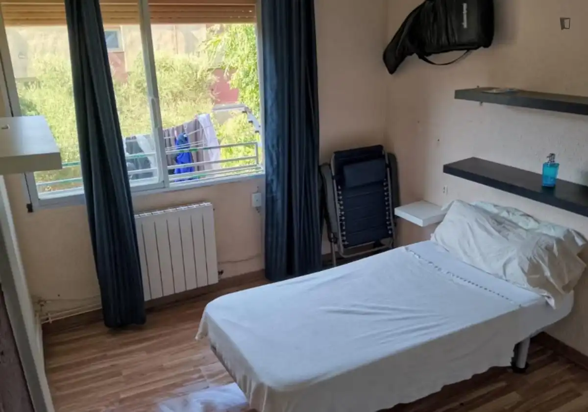 Habitació a Ciutat Meridiana