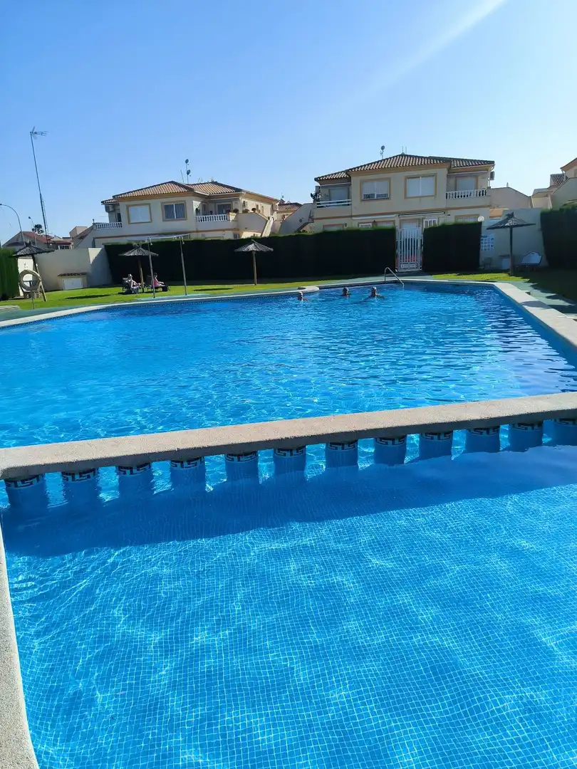 Piscina de Casa o xalet en venda en Orihuela amb Aire condicionat, Calefacció i Jardí privat