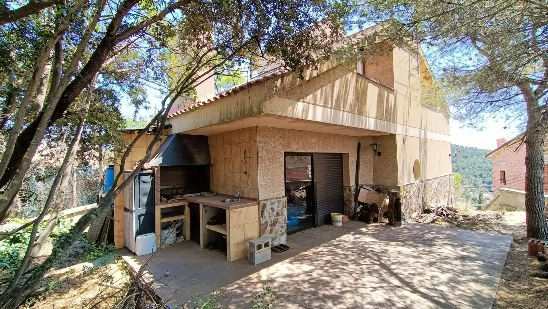 Vista exterior de Casa o xalet en venda en Torrelles de Llobregat amb Balcó