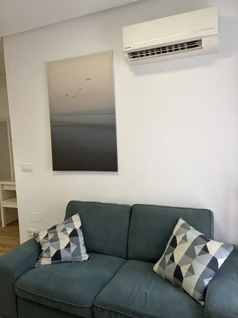 Sala d'estar de Apartament en venda en Torrevieja amb Aire condicionat i Balcó
