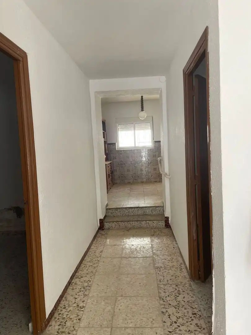 Wohnung zum Verkauf in Valverde del Camino mit Privatgarten und Abstellraum