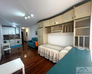 Bedroom of Study to rent in Santander